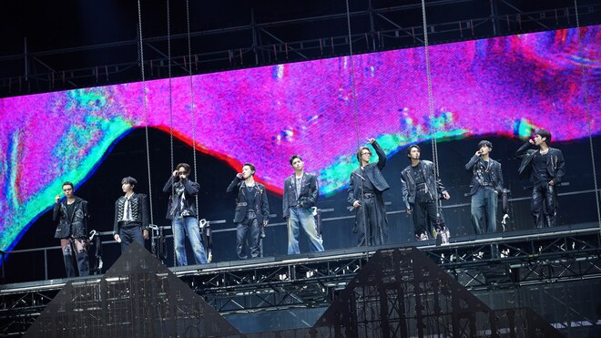 SEVENTEEN WORLD TOUR 'NEW_'